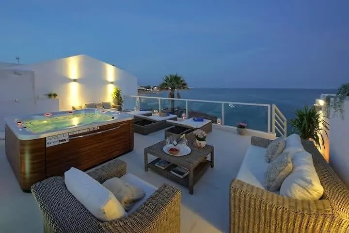 Holiday home Casa Chanel - Ocean Front With Rooftop Spa Jacuzzi Albufeira