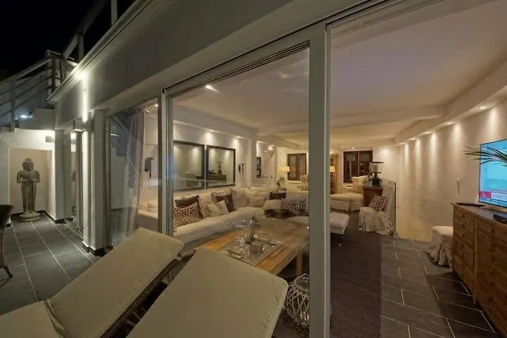 Holiday home Casa Chanel - Ocean Front With Rooftop Spa Jacuzzi Albufeira