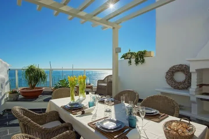 Holiday home Casa Chanel - Ocean Front With Rooftop Spa Jacuzzi Albufeira Portugal