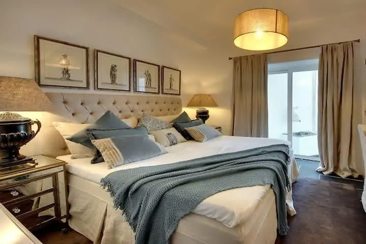 Casa Chanel - Ocean Front With Rooftop Spa Jacuzzi Albufeira