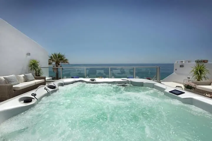 Casa Chanel - Ocean Front With Rooftop Spa Jacuzzi Albufeira Portugal
